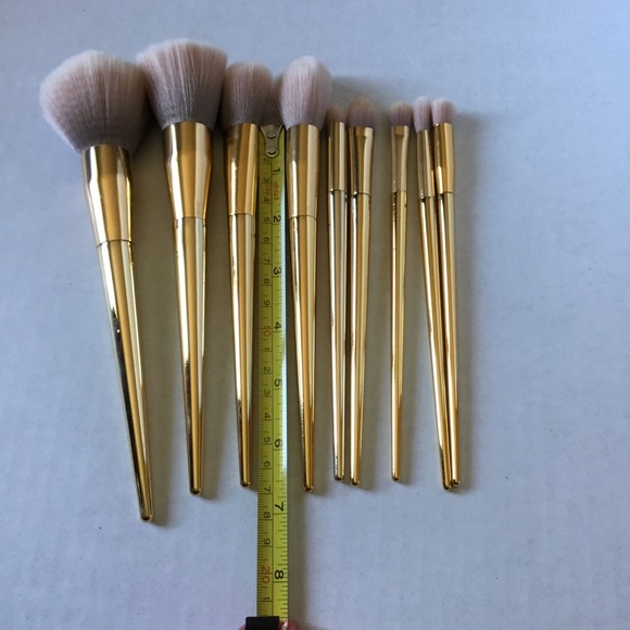 3/$10 9 Pieces Make Up Brushes With Bonus Make Up Bag. - Picture 5 of 8